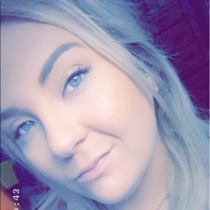 Meet your Posher, Alison